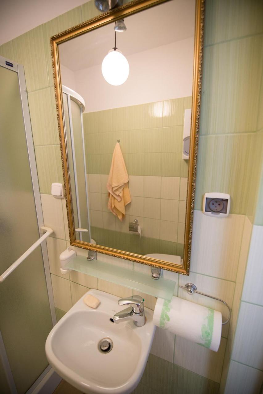 U Schabinskiej - Palac W Gorlicach Gorlice Exteriör bild