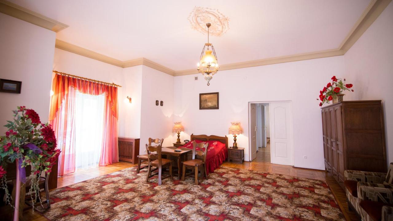 U Schabinskiej - Palac W Gorlicach Gorlice Exteriör bild